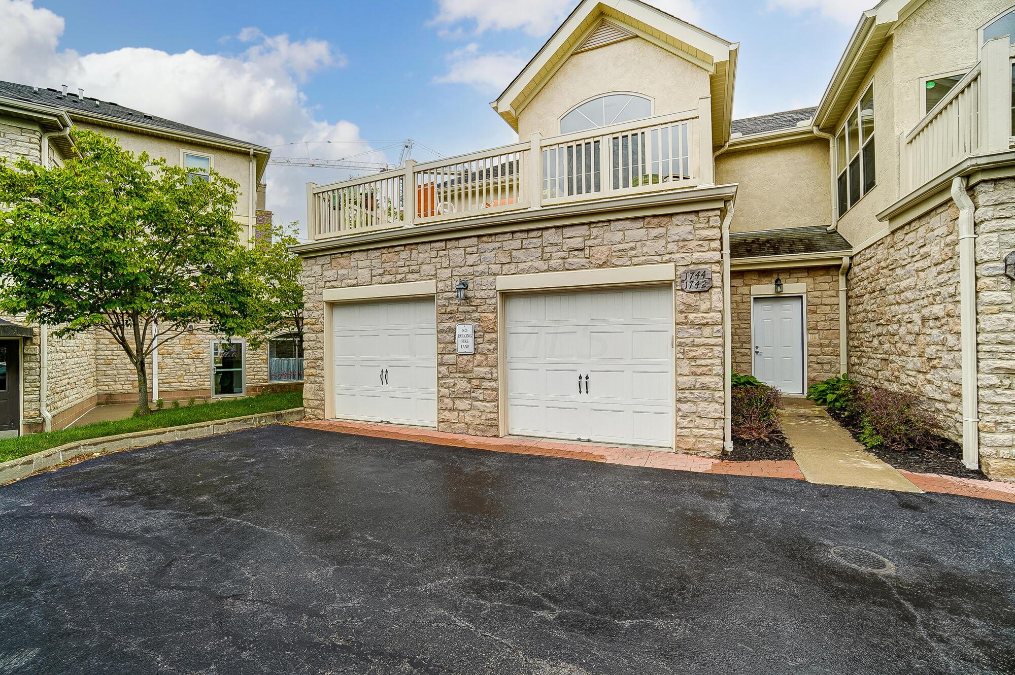 1742 Ridgecliff Road Upper Arlington, OH 43221 - Photo 37 of 45 047