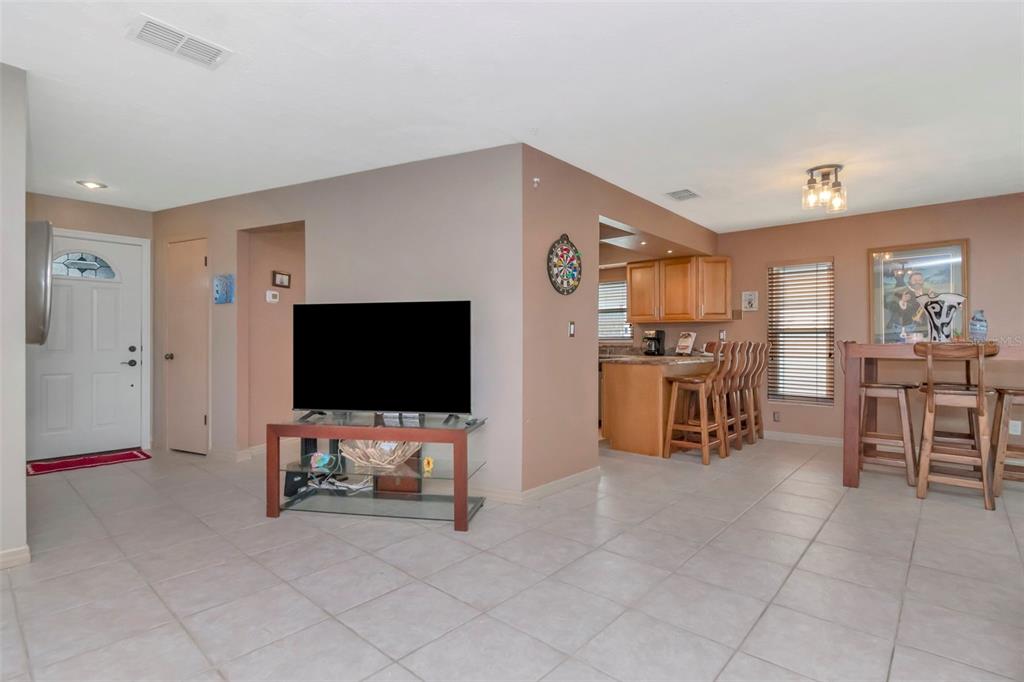 12418 84th Way Largo, FL 33773 - Photo 15 of 62