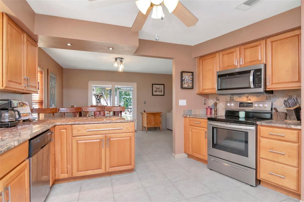 12418 84th Way Largo, FL 33773 - Photo 24 of 62