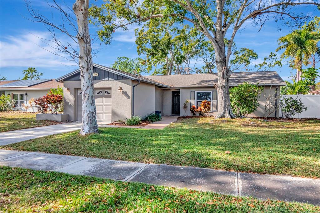 12418 84th Way Largo, FL 33773 - Photo 3 of 62