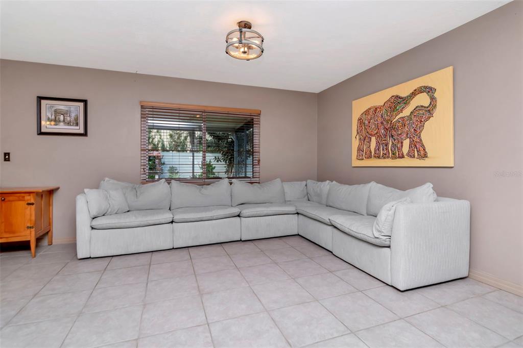 12418 84th Way Largo, FL 33773 - Photo 9 of 62