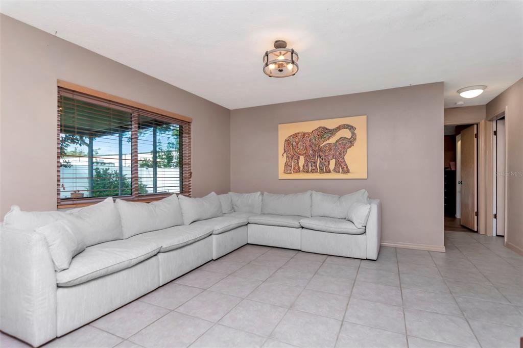 12418 84th Way Largo, FL 33773 - Photo 10 of 62