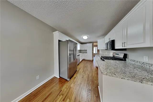 $1,975 | 411 Saddle Brooke Drive, Dallas, GA 30132