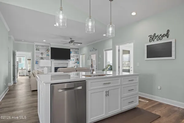 $1,600,000 | 314 Easy Street, Cape Carteret, NC 28584