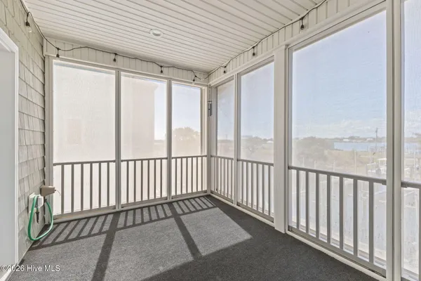 $1,600,000 | 314 Easy Street, Cape Carteret, NC 28584