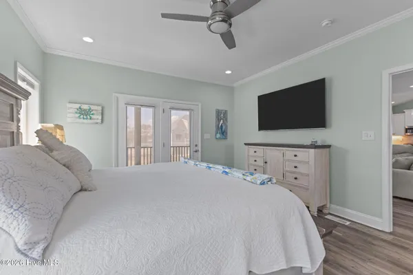 $1,600,000 | 314 Easy Street, Cape Carteret, NC 28584