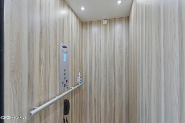 $1,600,000 | 314 Easy Street, Cape Carteret, NC 28584