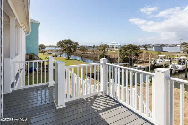 $1,600,000 | 314 Easy Street, Cape Carteret, NC 28584