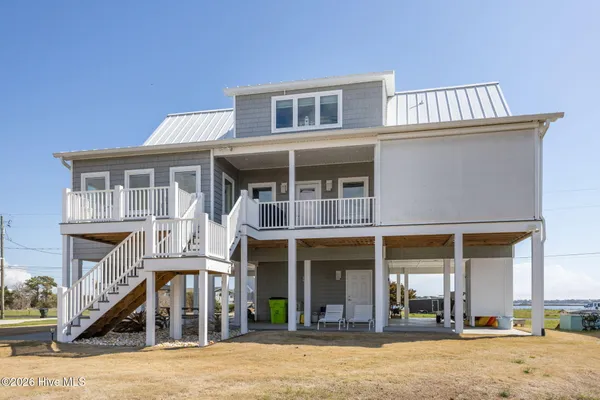 $1,600,000 | 314 Easy Street, Cape Carteret, NC 28584