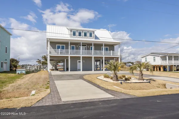 $1,600,000 | 314 Easy Street, Cape Carteret, NC 28584