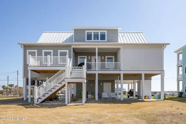 $1,600,000 | 314 Easy Street, Cape Carteret, NC 28584