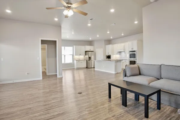 $369,900 | 9803 Xenia Avenue, Lubbock, TX 79424