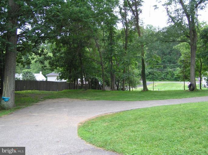 968 Shore Acres Road Arnold, MD 21012 - Photo 4 of 10 Exterior #4