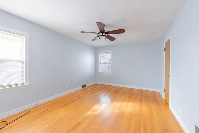 a view of empty room with window