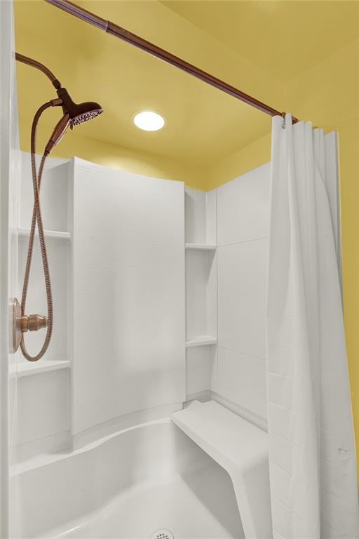 1261 Griffith Road Ligonier, PA 15658 - Photo 22 of 39 a bathroom with a shower