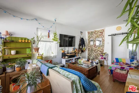 $799,000 | 2912 Bellevue Avenue, Los Angeles, CA 90026