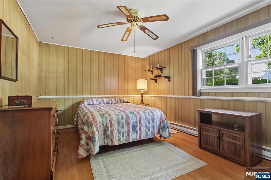 270 Midwood Road Paramus, NJ 07652 - Photo 12 of 17