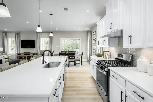 $439,990 | 908 Walker Rdg Way, Willow Spring, NC 27592