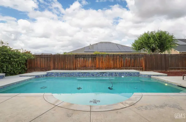 a view of outdoor sitting space
