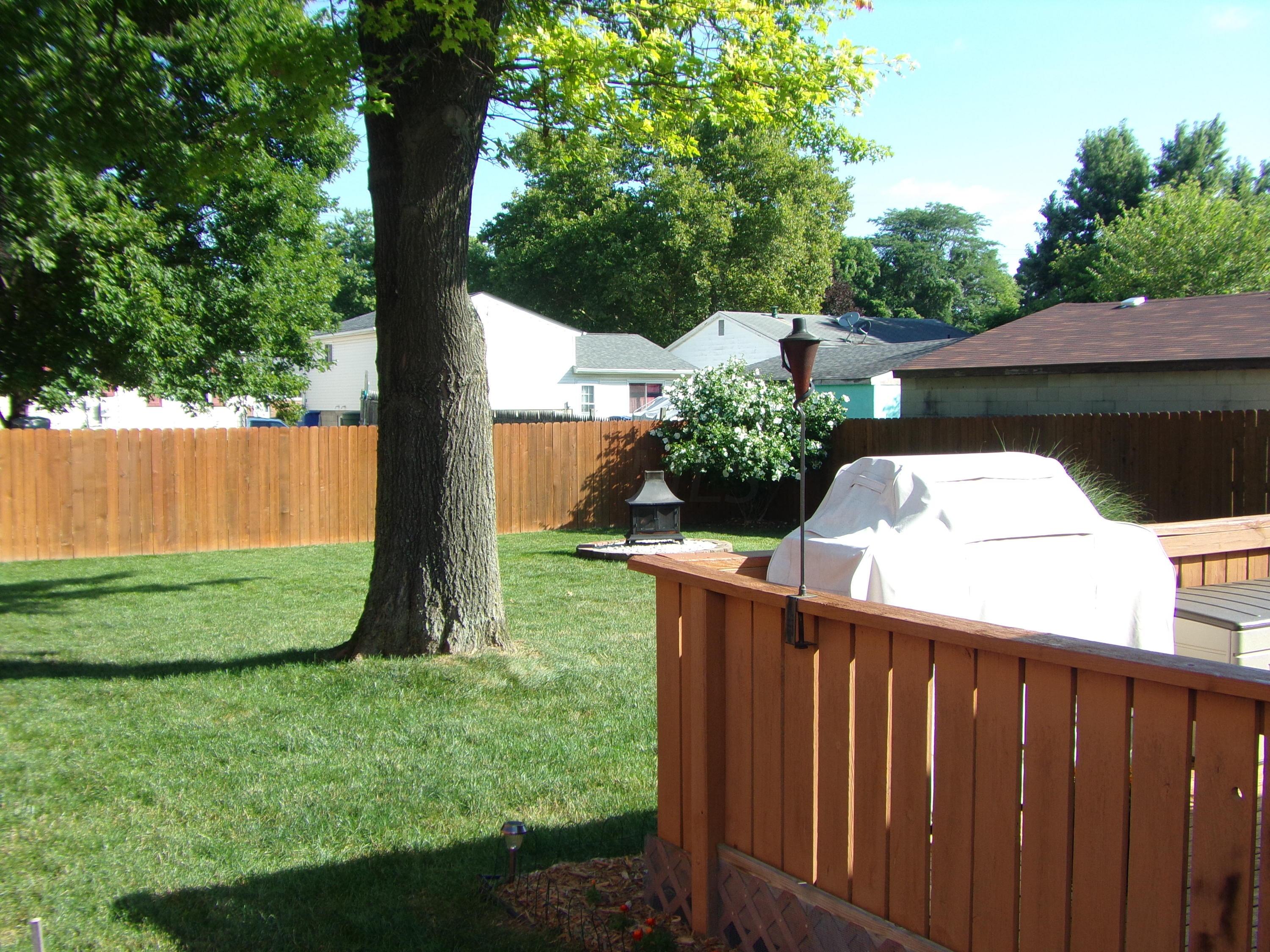 4565 Stonehedge Road Columbus, OH 43231 - Photo 5 of 11 Gallery Image 5