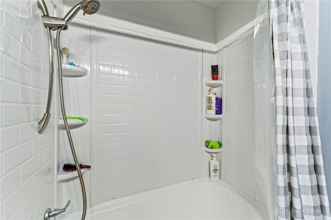 2097 Lefevre Road Troy, OH 45373 - Photo 23 of 52