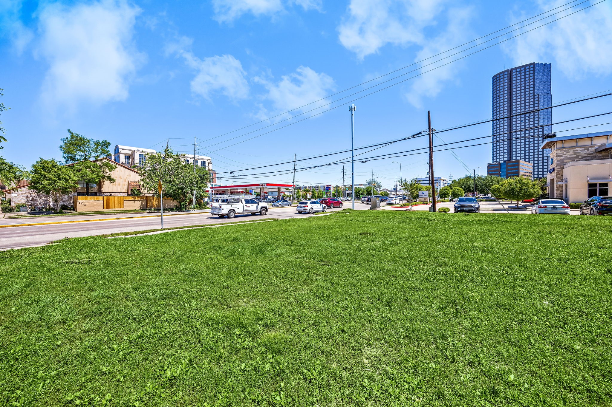 5917 San Felipe Street Houston, TX 77057 - Photo 18 of 41 a garden view