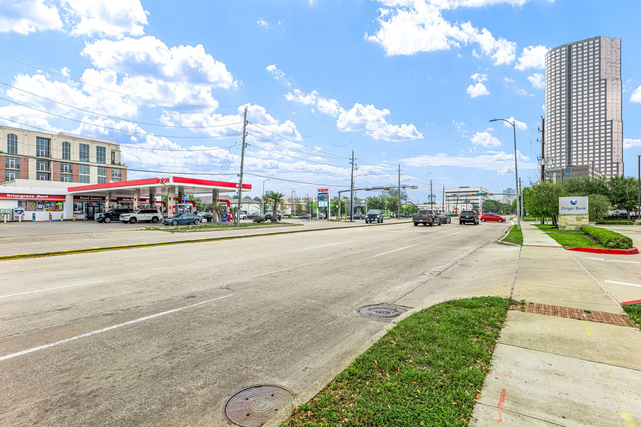 5917 San Felipe Street Houston, TX 77057 - Photo 22 of 41 a view of street with view of building