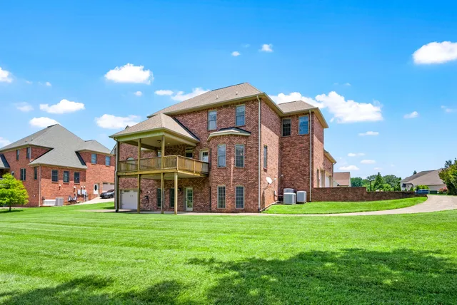 $779,900 | 306 Gray Hawk Trail, Clarksville, TN 37043