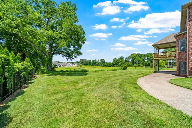$779,900 | 306 Gray Hawk Trail, Clarksville, TN 37043