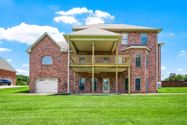 $779,900 | 306 Gray Hawk Trail, Clarksville, TN 37043