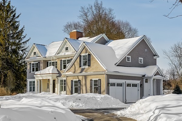 11 Applecrest Road Weston, MA 02493 - Photo 1 of 22