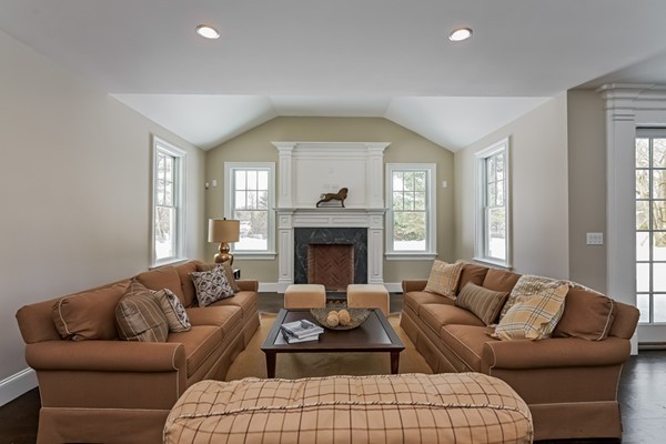 11 Applecrest Road Weston, MA 02493 - Photo 12 of 22