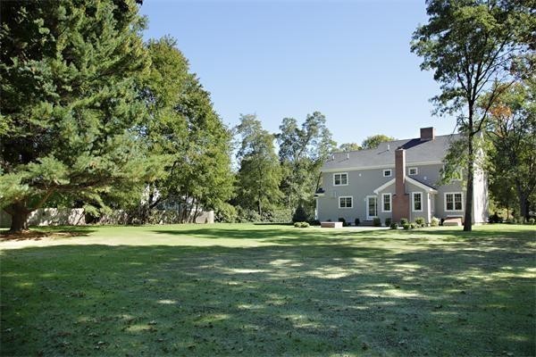 11 Applecrest Road Weston, MA 02493 - Photo 21 of 22