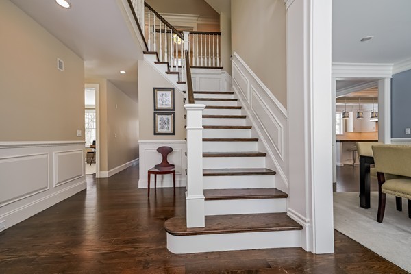 11 Applecrest Road Weston, MA 02493 - Photo 3 of 22