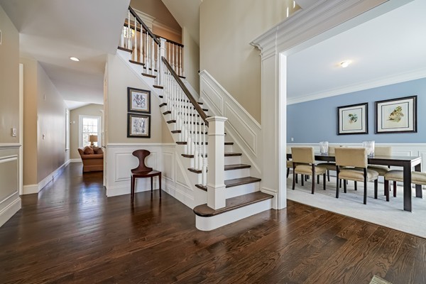 11 Applecrest Road Weston, MA 02493 - Photo 4 of 22