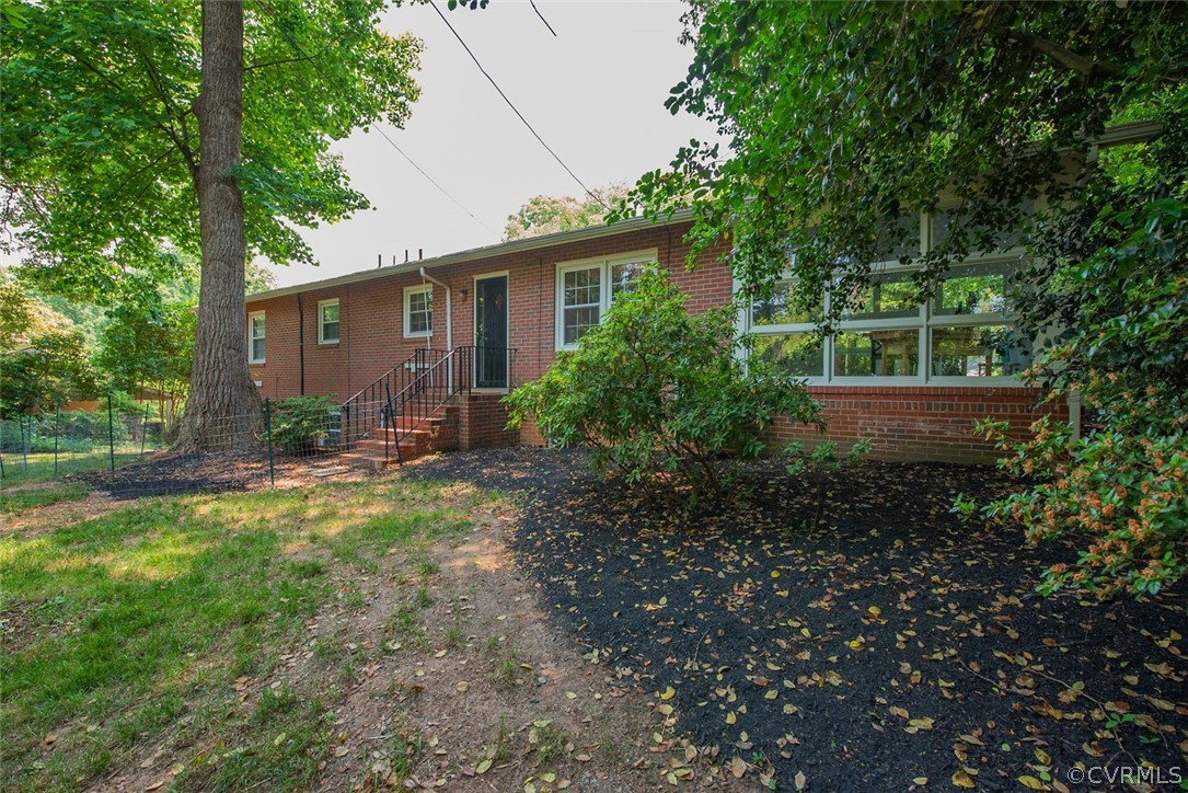 8432 Abbey Road Richmond, VA 23235 - Photo 9 of 38 Gallery Image 9