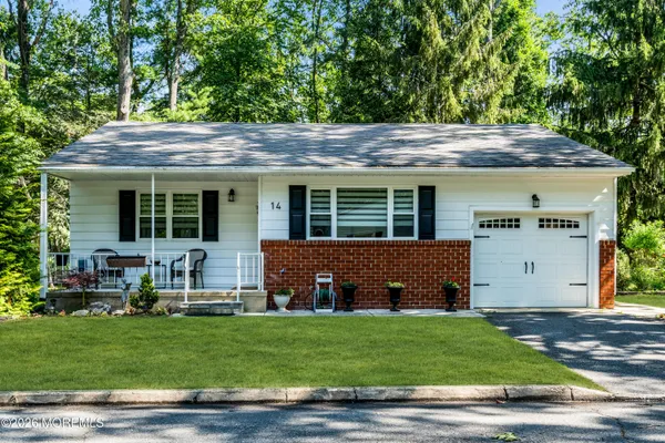 $235,000 | 14 Michigan Avenue, Whiting, NJ 08759