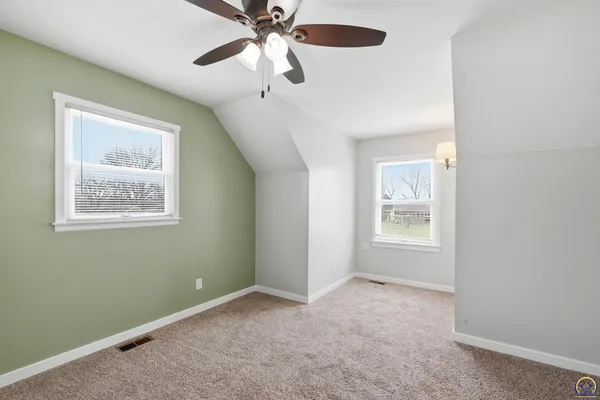$240,000 | 2309 Southeast 28th Court, Topeka, KS 66605