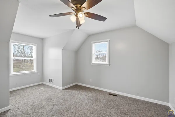 $240,000 | 2309 Southeast 28th Court, Topeka, KS 66605