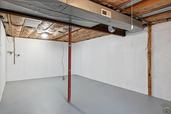 $240,000 | 2309 Southeast 28th Court, Topeka, KS 66605