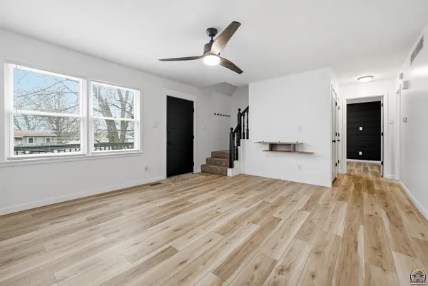 $240,000 | 2309 Southeast 28th Court, Topeka, KS 66605