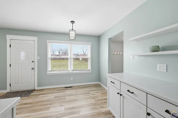 $240,000 | 2309 Southeast 28th Court, Topeka, KS 66605
