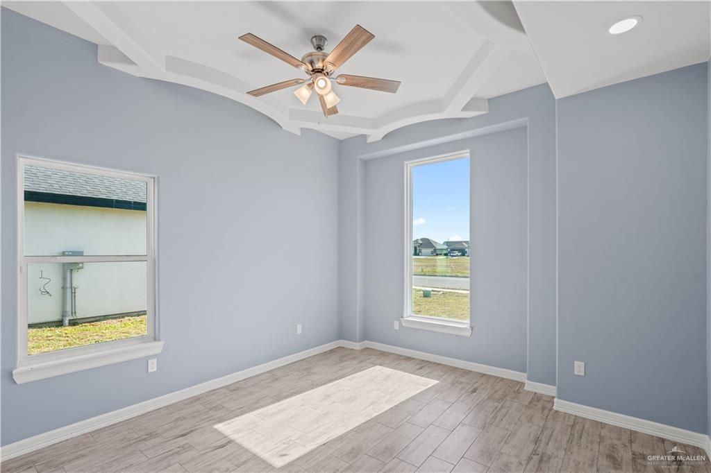 1406 Tee Box Drive Weslaco, TX 78596 - Photo 5 of 16