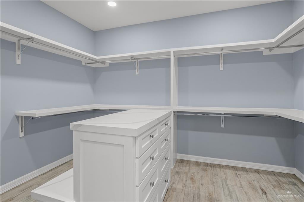 1406 Tee Box Drive Weslaco, TX 78596 - Photo 9 of 16