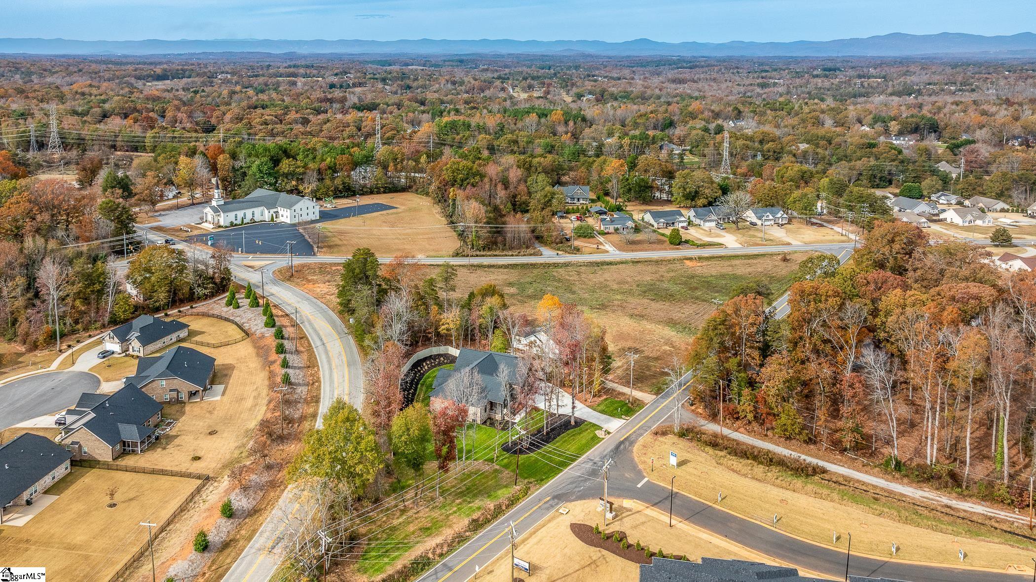 65 New Tilth Road Taylors, SC 29687 - Photo 2 of 40