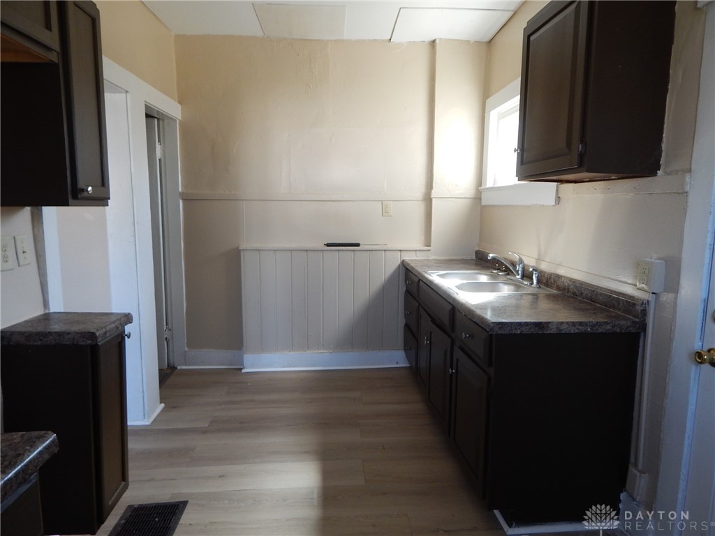 37 North Western Avenue Springfield, OH 45504 - Photo 8 of 16