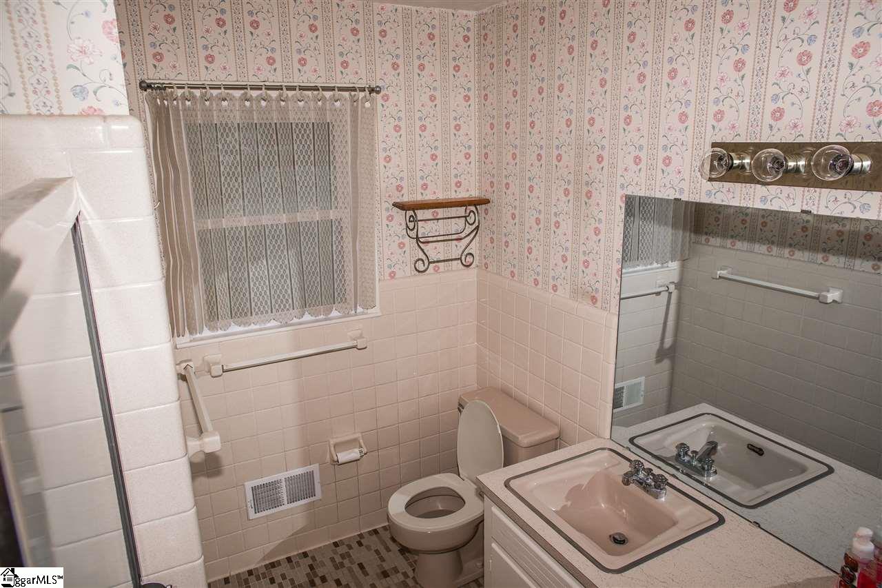 3813 Dixon Road Anderson, SC 29625 - Photo 14 of 36