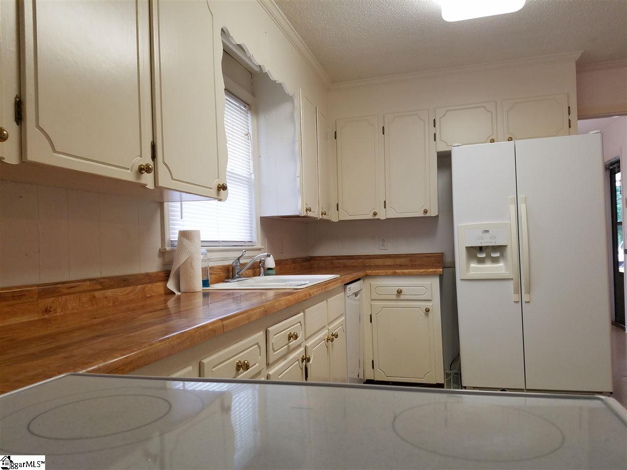 3813 Dixon Road Anderson, SC 29625 - Photo 8 of 36