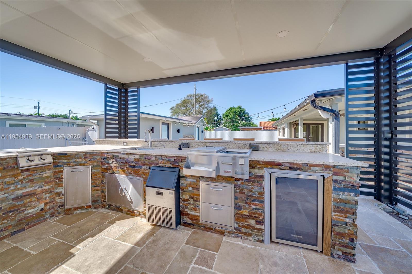 11800 Southwest 35th Street Miami, FL 33175 - Photo 54 of 60 Gourmet outdoor kitchen