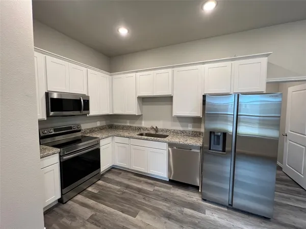 $1,390 | 11595 Persimmon Street, Willis, TX 77318